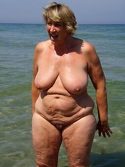 lady at seashore free porn pics