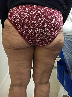moms in bras and panties strip