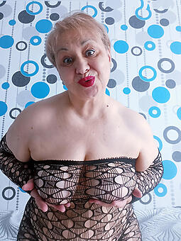hot lady does exposed shoots