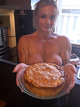 untalented hot housewife pics