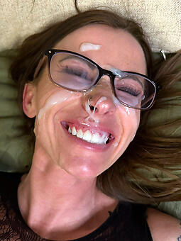 natural mature mom cumshot like a flash