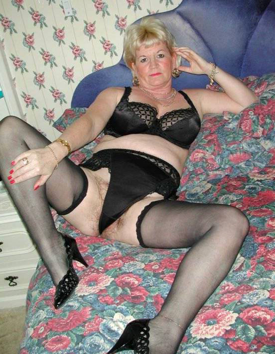 amature hot ladies forth lingerie easy pics