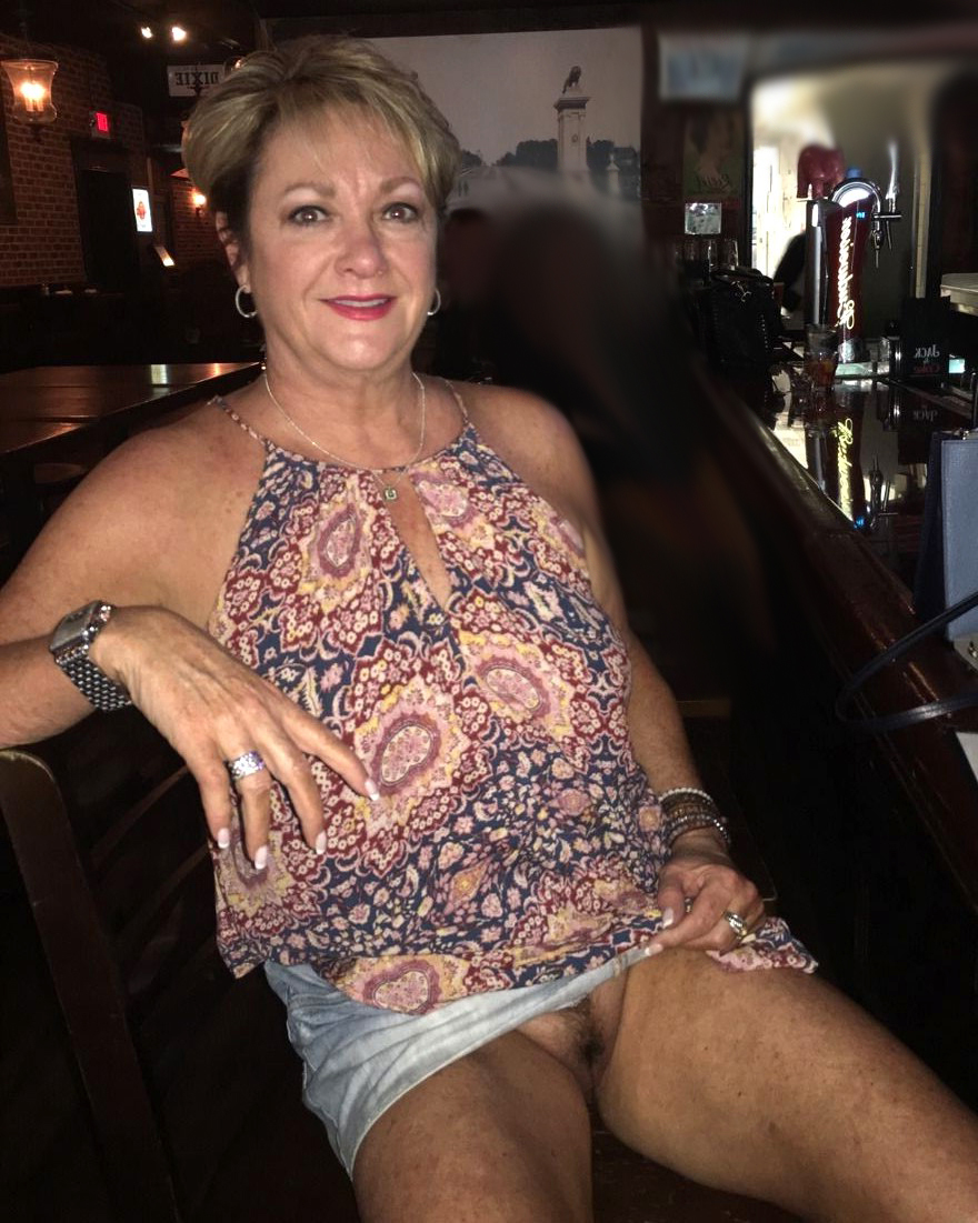 juggs old lady upskirt pictures