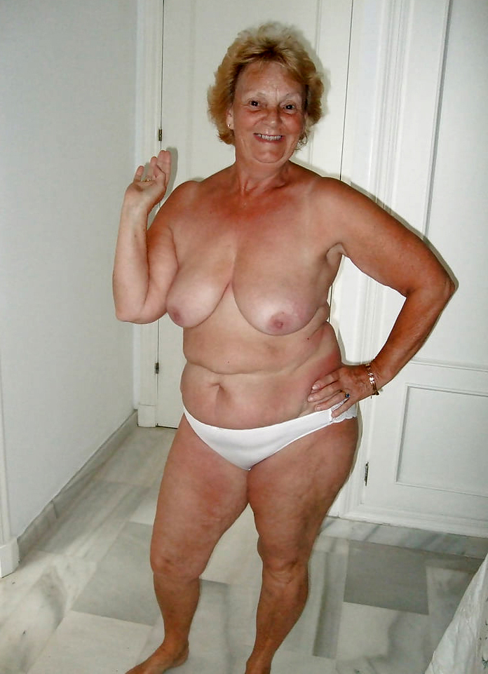sexy nude grandmothers free porn pics