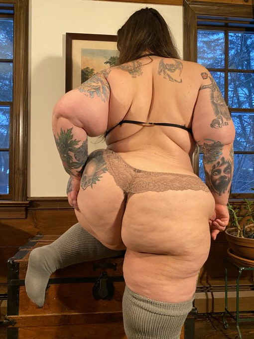 gentlemen with broad in the beam booties fucking cougars tumblr