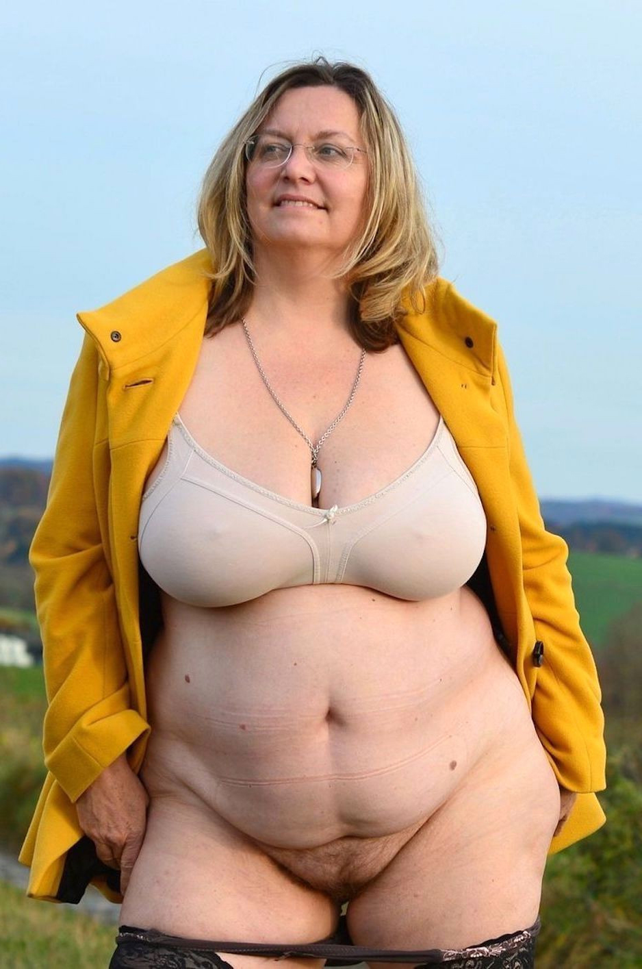 cougar sexy thick ladies porn photo