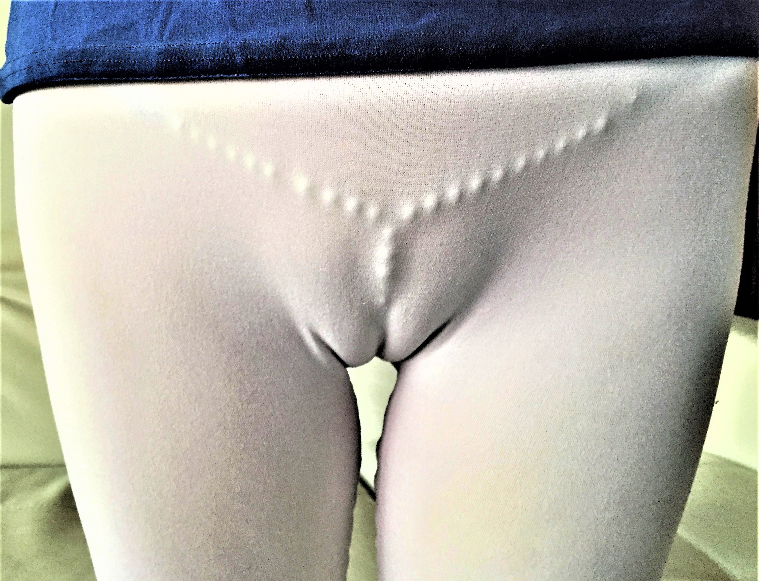 sexy cameltoe moms free porn pics