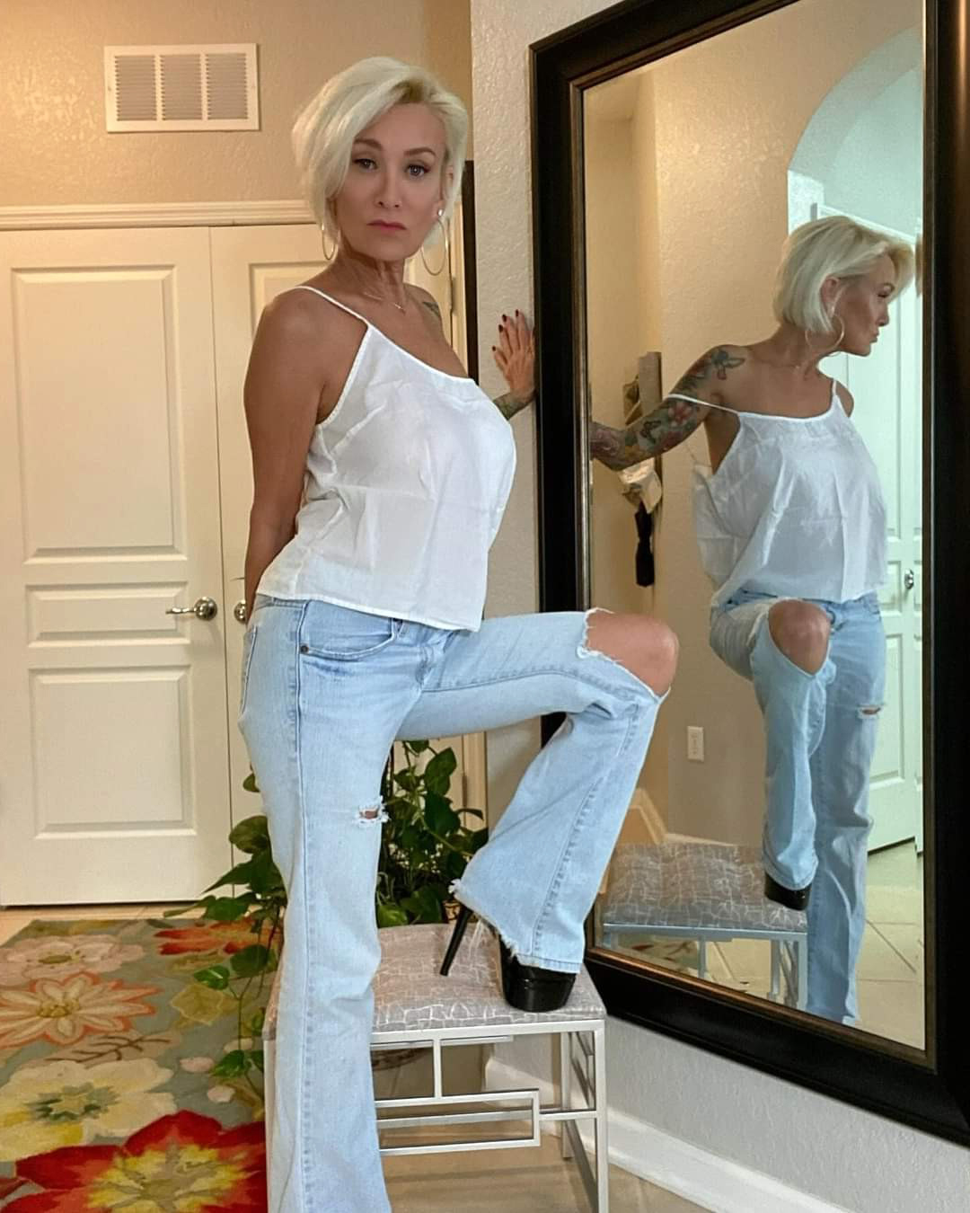 porn pictures for hot American mom jeans