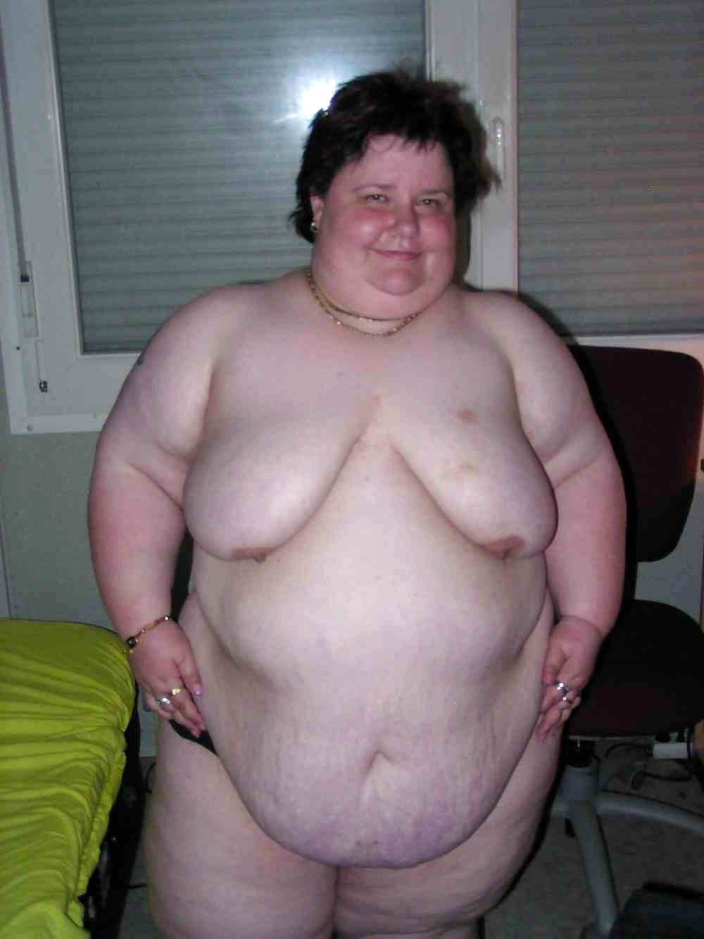 glum thick ladies Bohemian porn