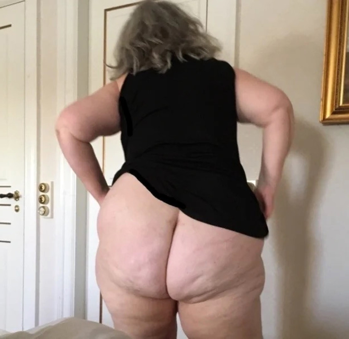 big booty ladies does nude shoots