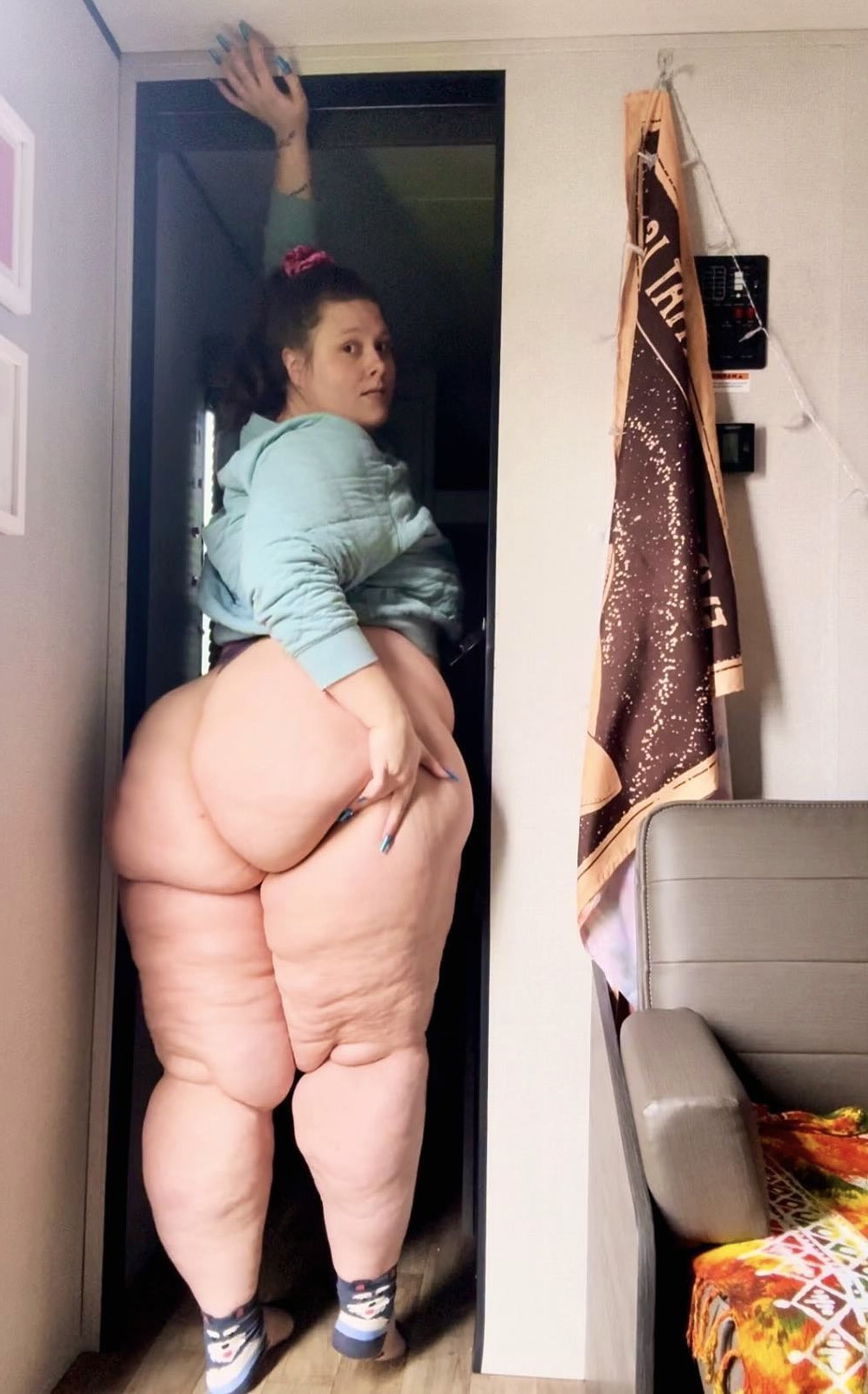 sexy landed gentry butt does undecorated shoots