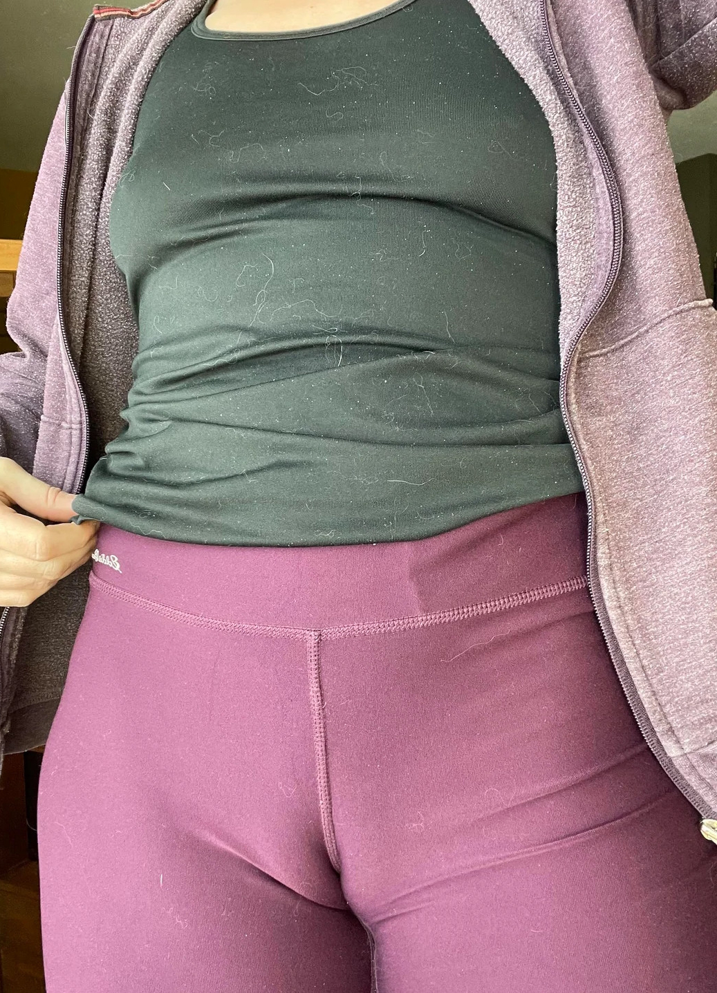 sweet cameltoe moms free porn pics