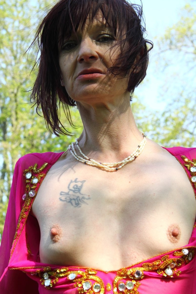 of age beauties moms with concealed tits