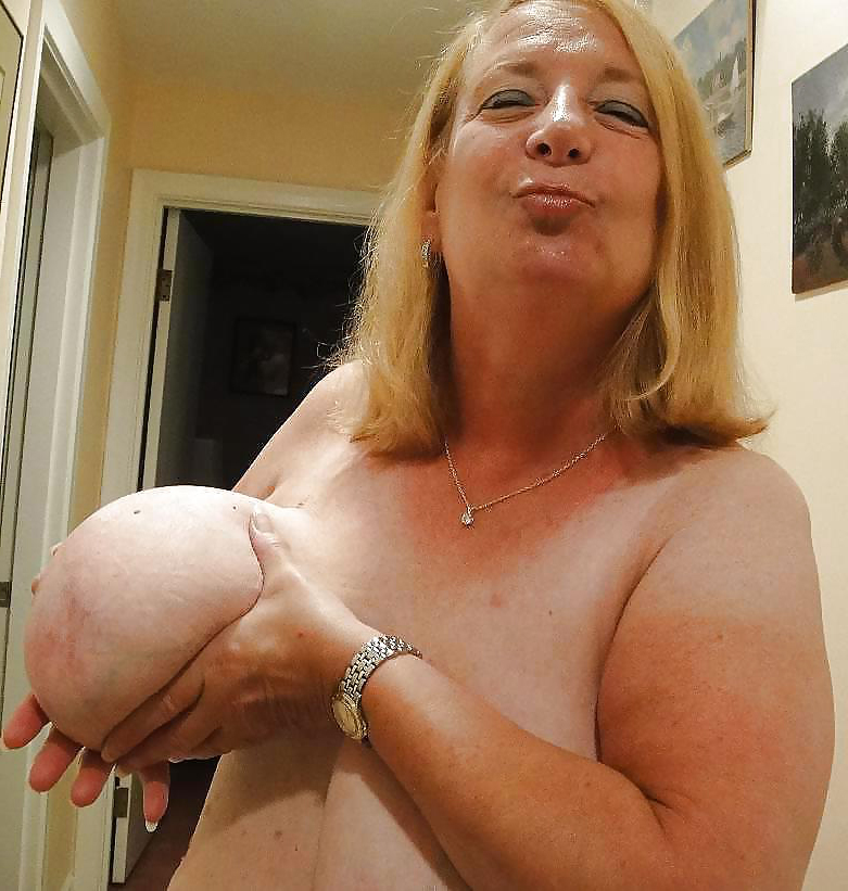 mature landowners with broad in the beam boobs sexual connection pictures