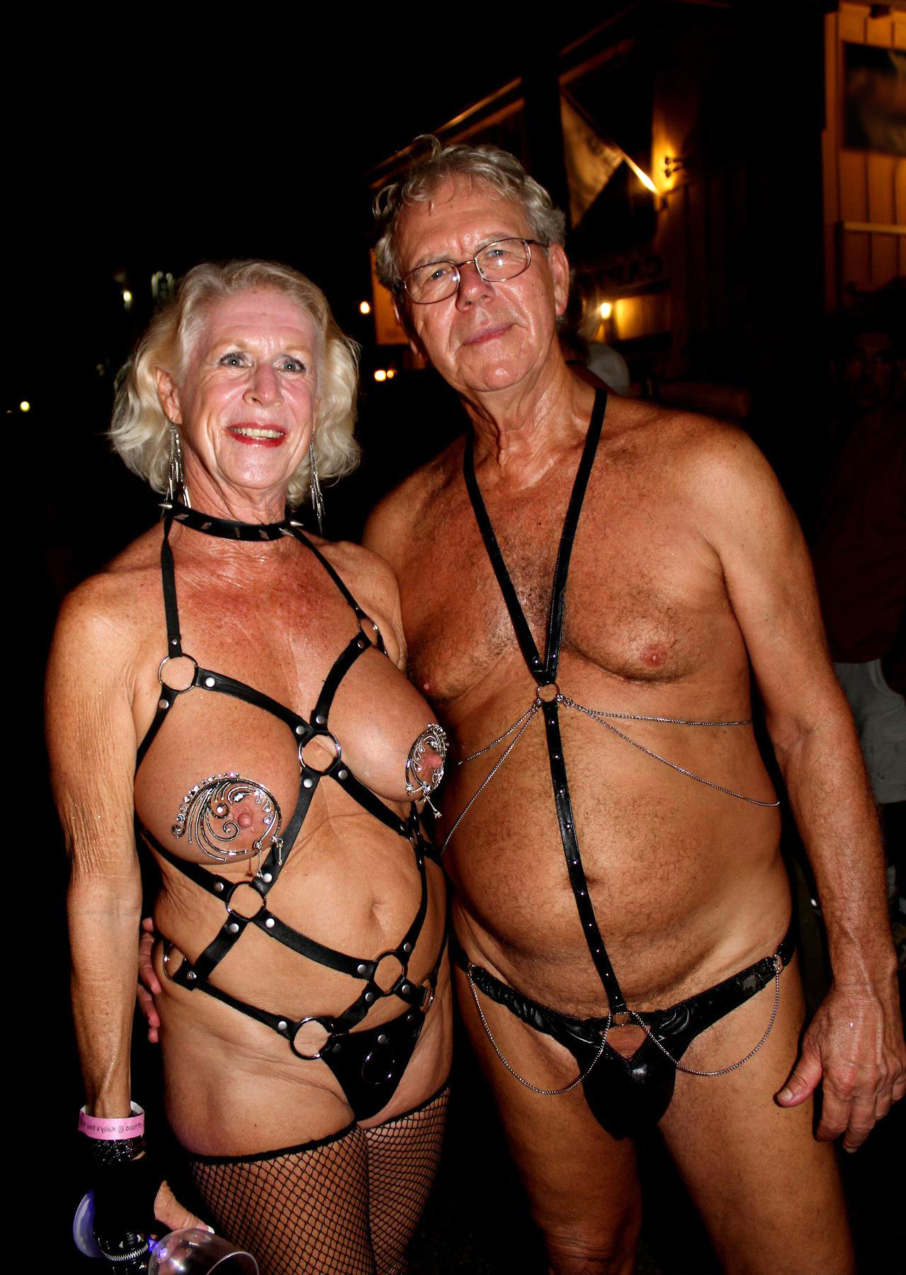uk mature couples free porn pics
