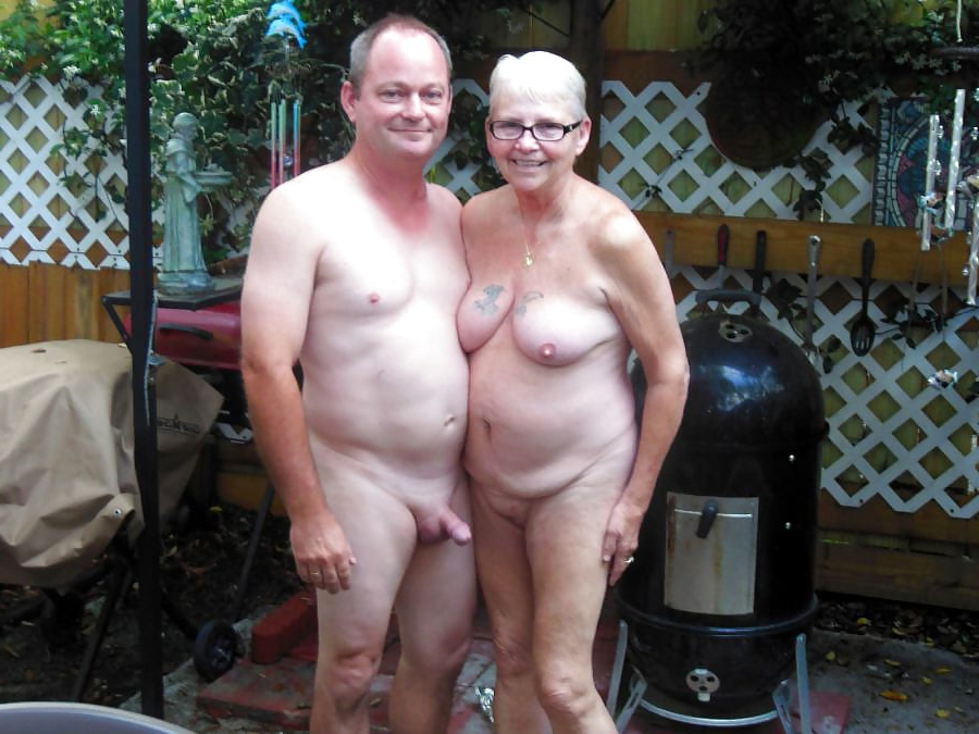 X age-old grown up couples pics