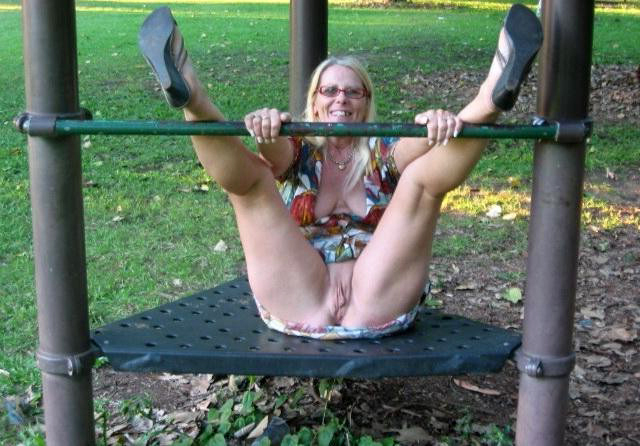 adult milf in heels amateur porn pics